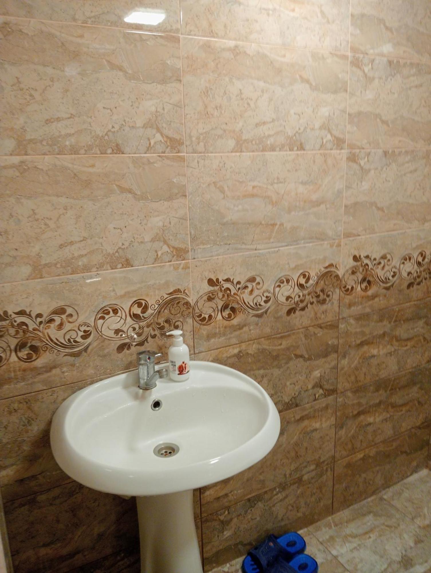Apartment On The Delara Aliyeva Street Baku Exteriör bild